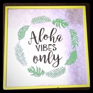 *New * Aloha Vibes Metal Wall Decor